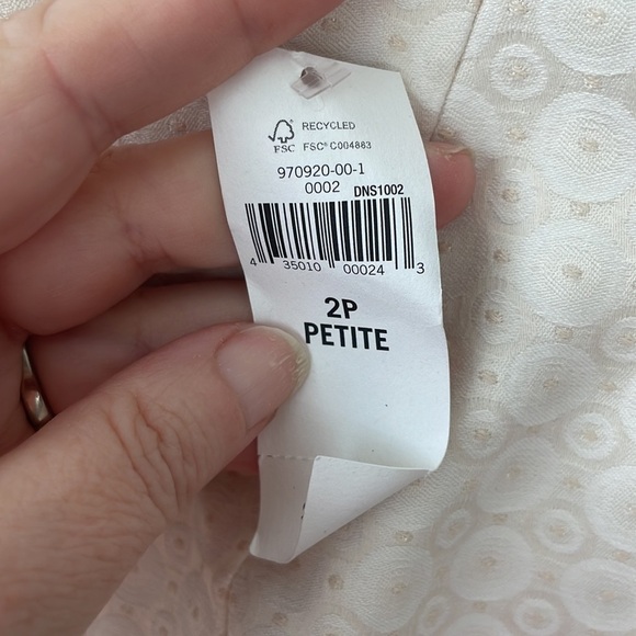 Banana Republic white dress with subtle circle pattern and gold dots size 2P - Picture 6 of 8